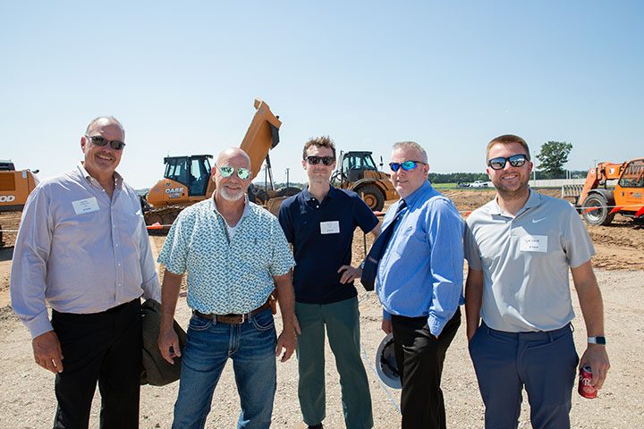 ARCO/Murray and XeteX Celebrate the Groundbreaking of the New 116,000 SF HVAC Manufacturing Facility in Wisconsin - Attendees 1