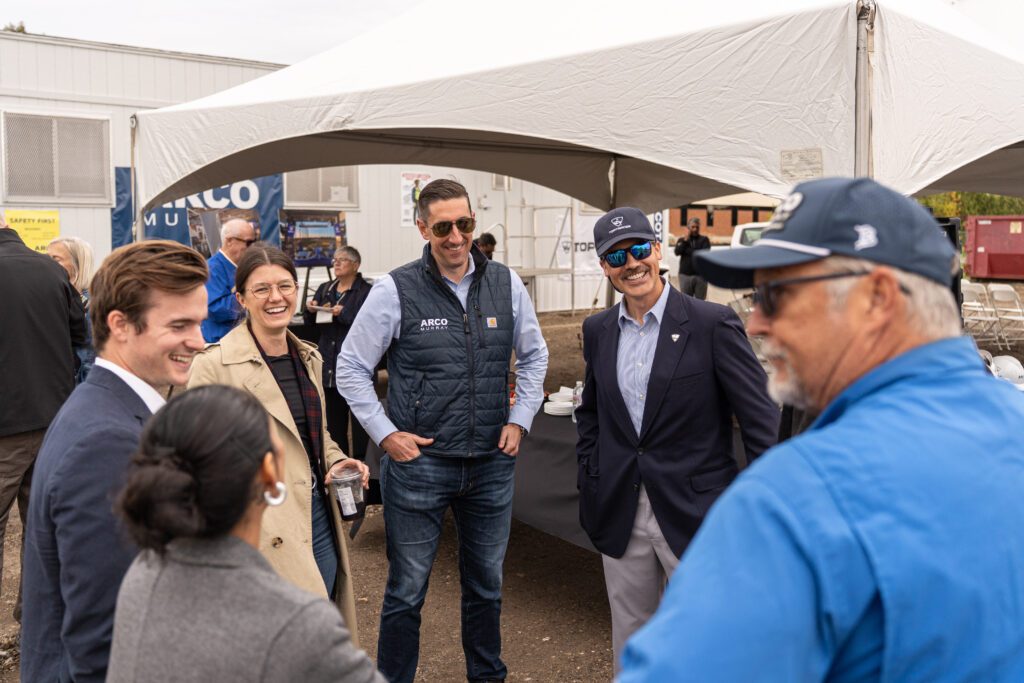 Topgolf and ARCO/Murray team from the Chicago and Milwaukee offices together at the groundbreaking ceremony.