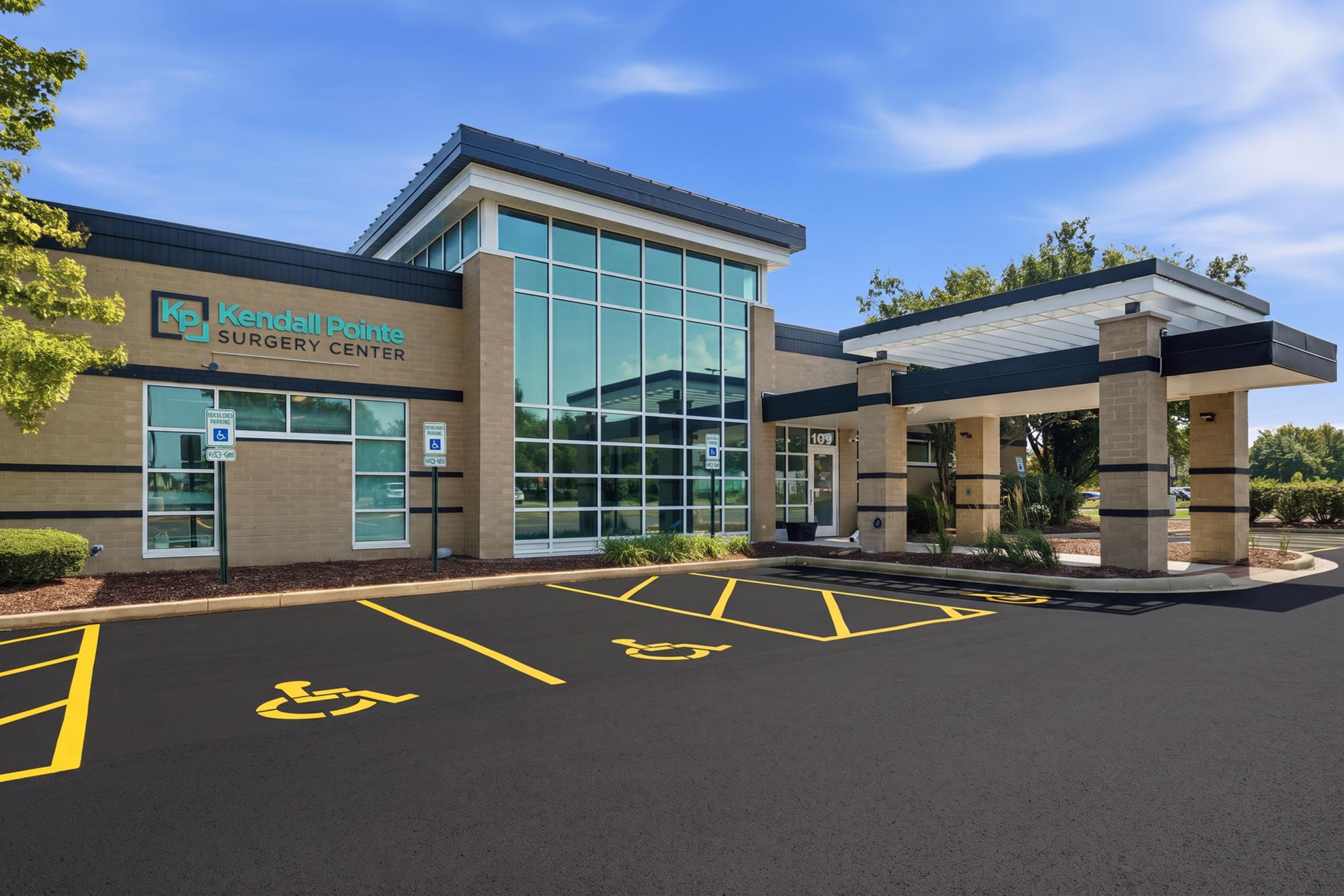 Kendall Pointe Healthcare Ambulatory Surgery Center Construction Project by ARCO/Murray - Photo of Exterior